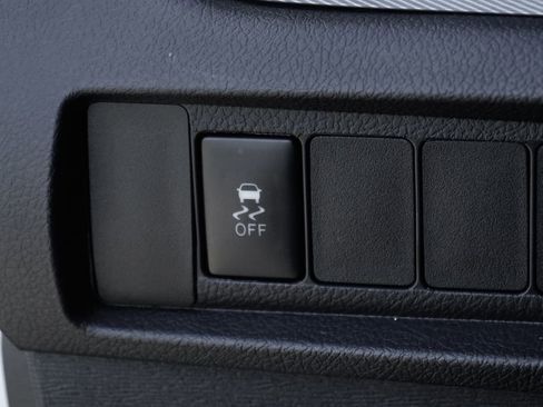 Used 2016 Toyota Sienna SE image 20