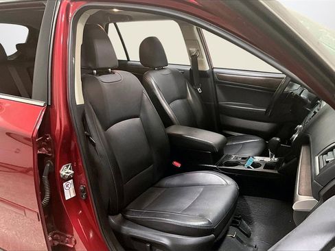 Used 2017 Subaru Outback 2.5i Limited image 29
