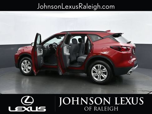 Used 2020 Chevrolet Blazer LT FWD image 36