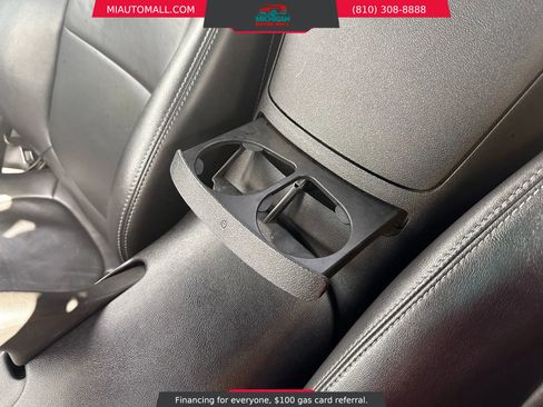 Used 2007 Pontiac Solstice Convertible 2D w/ Premium Package image 28