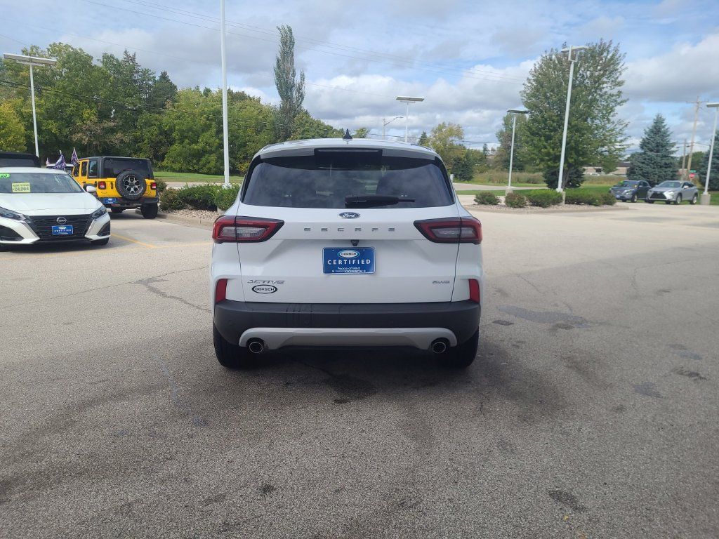 Used 2023 Ford Escape Active w/ Tech Pack #2 AWD/4WD image 5