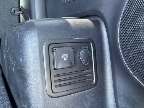 Used 2011 Toyota 4Runner Limited RWD image 17