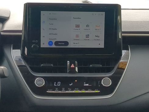 Used 2023 Toyota Corolla LE image 24