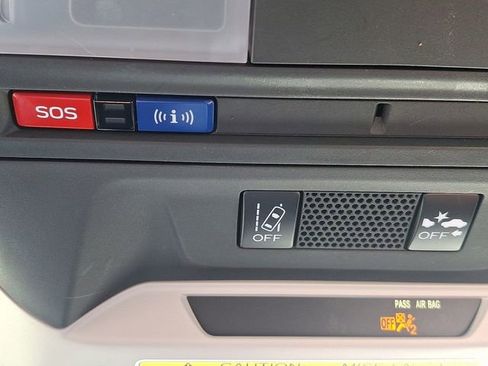 Used 2023 Subaru Crosstrek 2.0i Premium image 22