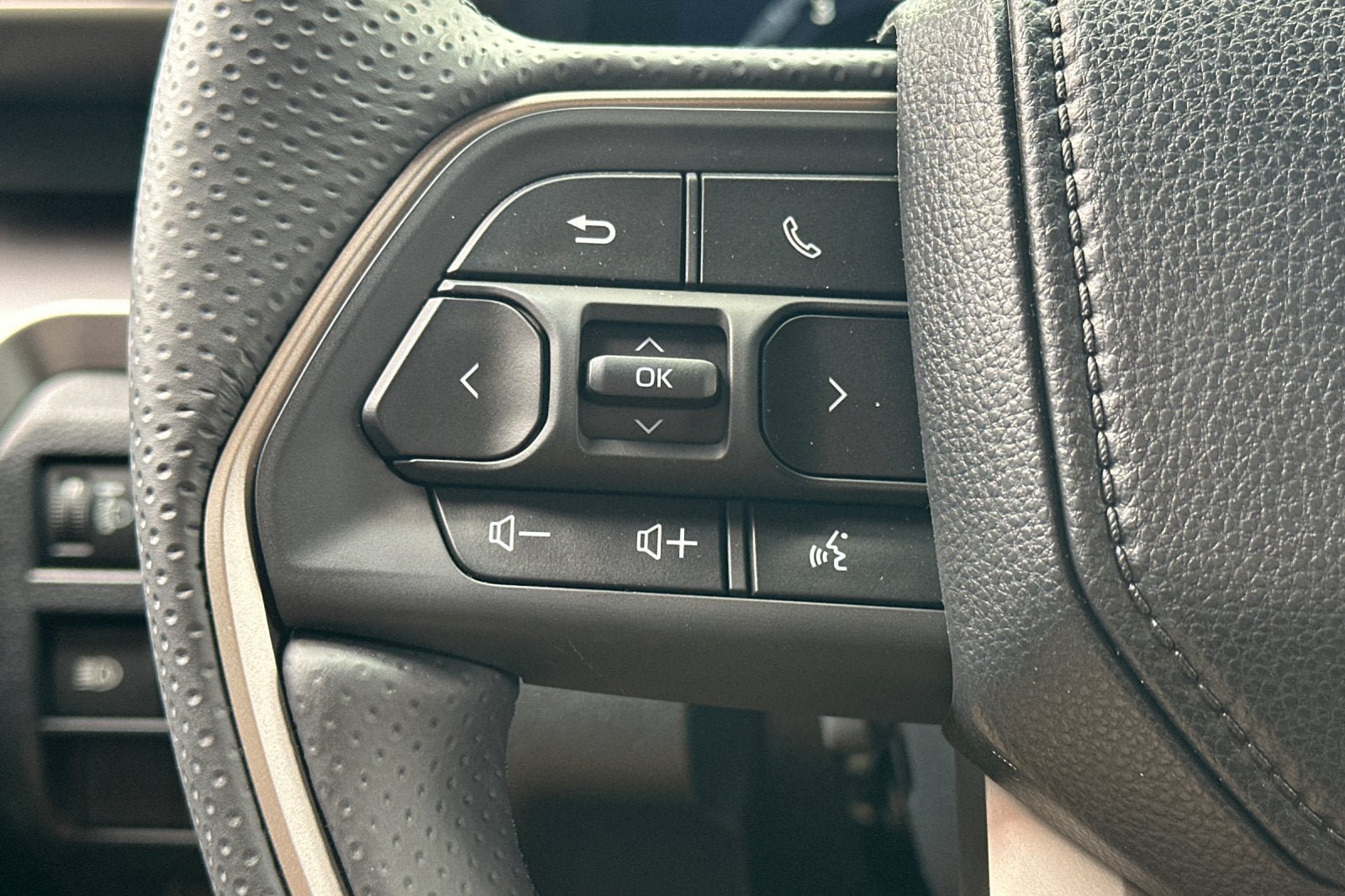 New 2026 Toyota 4Runner TRD Off-Road Premium AWD/4WD image 24