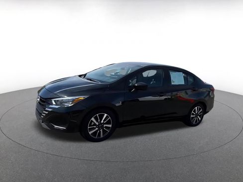 Used 2025 Nissan Versa SV FWD image 8