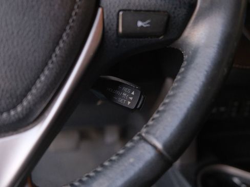 Used 2018 Toyota RAV4 Limited image 21