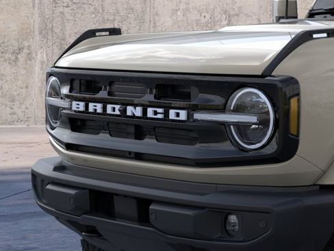 New 2025 Ford Bronco Outer Banks AWD/4WD image 19