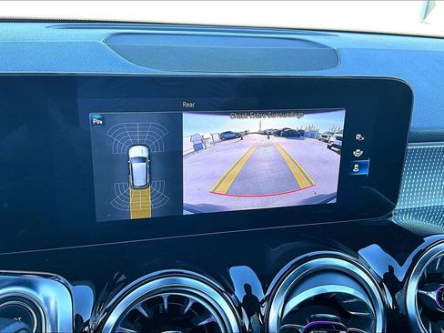 Used 2023 Mercedes-Benz EQB 300 300 image 14