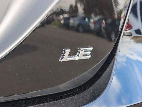 Used 2023 Toyota Camry LE image 10