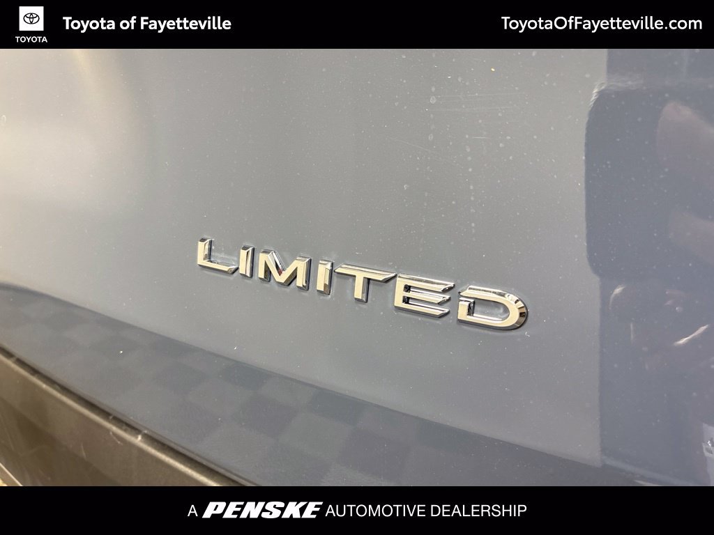 Certified 2024 Toyota Grand Highlander FWD image 5