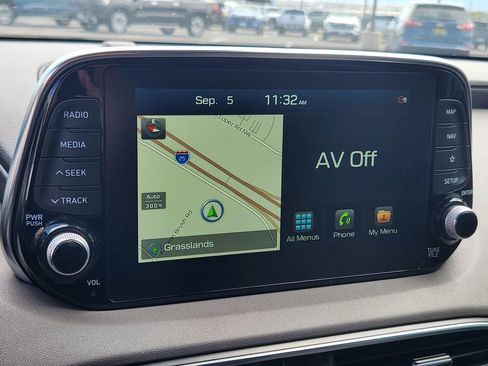 Used 2020 Hyundai Santa Fe Limited image 17