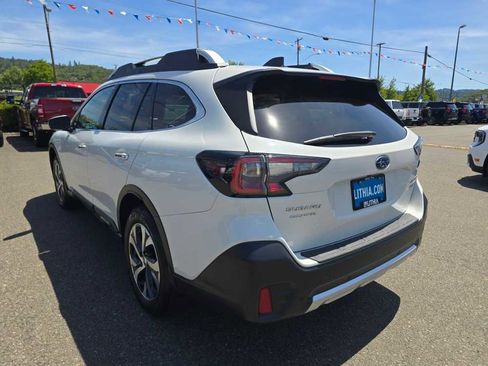 Used 2020 Subaru Outback Touring AWD/4WD image 3