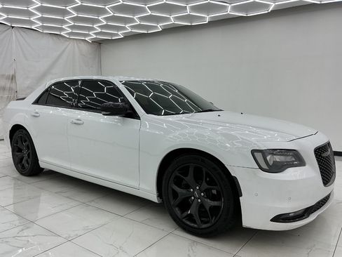 Used 2021 Chrysler 300 S RWD image 7