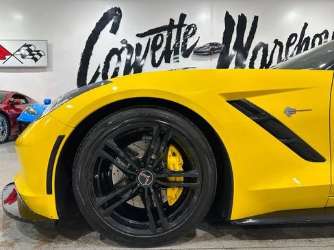 Used 2016 Chevrolet Corvette Stingray Coupe RWD image 17