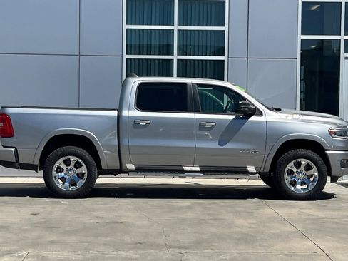 Used 2025 RAM 1500 Big Horn AWD/4WD image 3