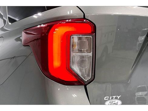 Used 2020 Ford Explorer ST image 29