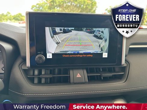 Used 2025 Toyota RAV4 XLE FWD image 26