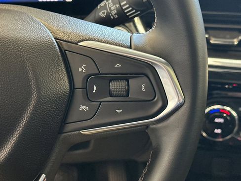 Used 2024 Chevrolet Trax ACTIV w/ Sunroof Package FWD image 31