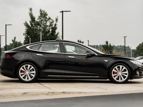 Used 2015 Tesla Model S P90D AWD/4WD image 3