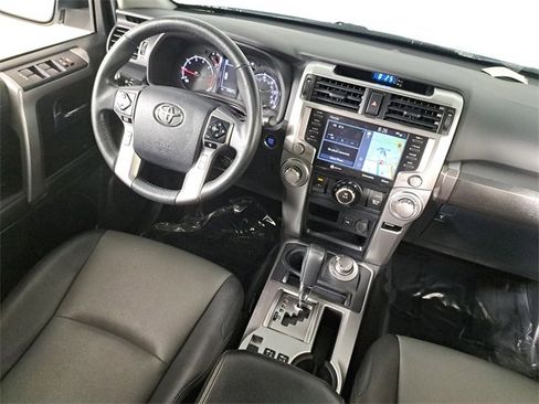 Used 2021 Toyota 4Runner SR5 Premium image 15