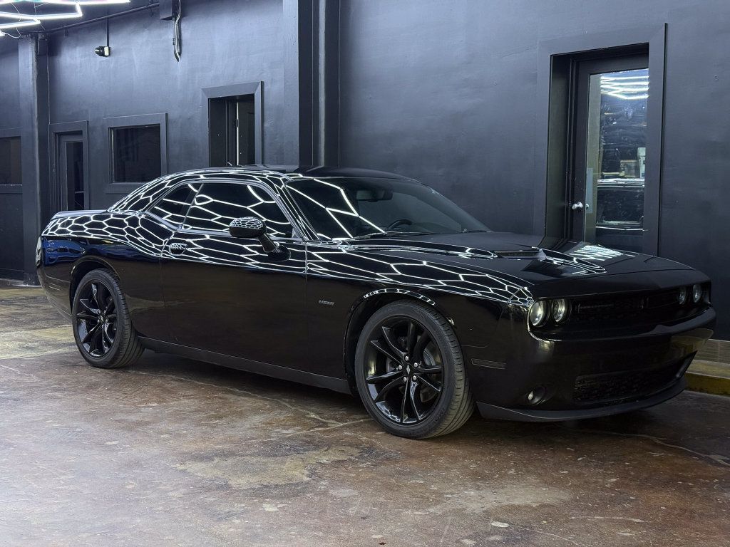 Used 2018 Dodge Challenger R/T w/ Driver Convenience Group RWD image 11