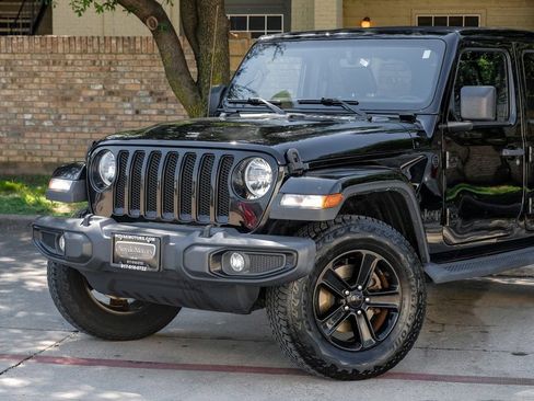 Used 2021 Jeep Wrangler Unlimited Sahara image 13