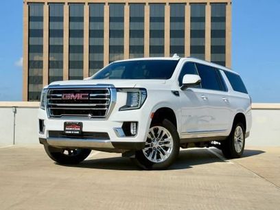 Used 2021 GMC Yukon XL SLT w/ Rear Media and Nav Package