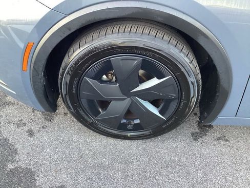 Used 2024 Toyota Prius LE image 34