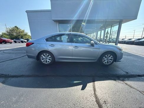 Used 2015 Subaru Legacy 2.5i Premium AWD/4WD image 8