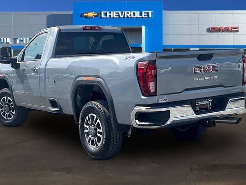 Used 2025 GMC Sierra 2500 SLE AWD/4WD image 4