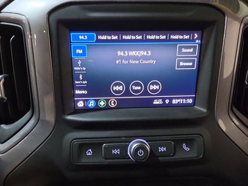 Used 2021 Chevrolet Silverado 1500 Custom AWD/4WD image 12