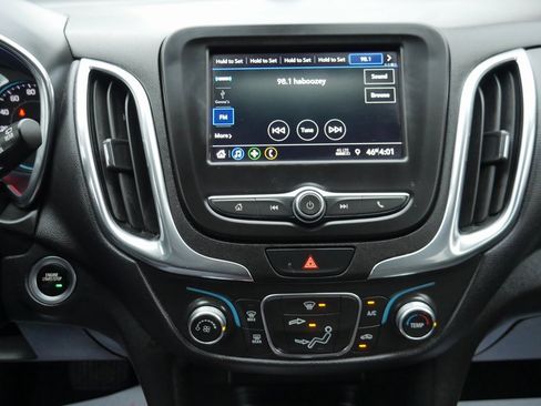 Used 2020 Chevrolet Equinox LT image 15