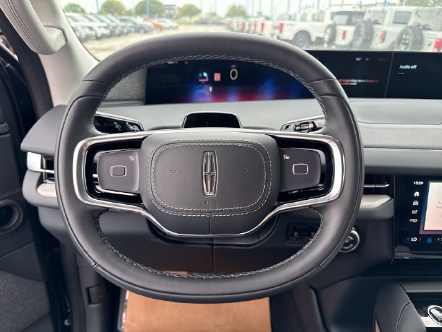 New 2027 Lincoln Navigator L Reserve AWD/4WD image 26