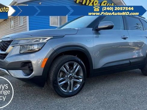 Used 2021 Kia Seltos S image 1