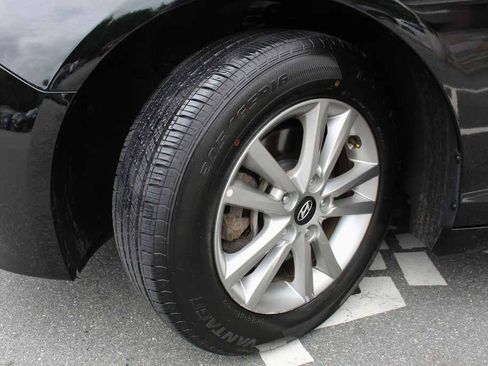 Used 2017 Hyundai Sonata SE FWD image 31