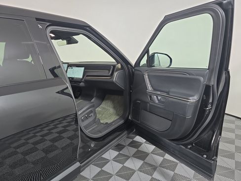 Used 2024 Rivian R1T Adventure AWD/4WD image 18