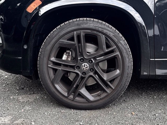 Used 2025 Volkswagen Tiguan SE R-Line AWD/4WD image 10