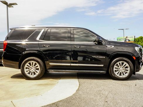 Used 2022 GMC Yukon SLT w/ SLT Premium Package AWD/4WD image 6