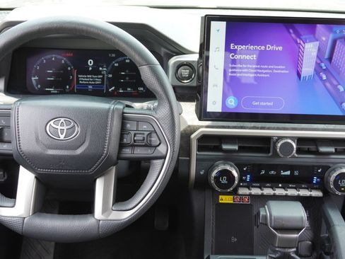 Used 2024 Toyota Tacoma Limited w/ Limited Package (LT) AWD/4WD image 31