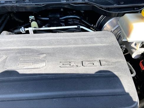 Used 2022 RAM 1500 Big Horn AWD/4WD image 32