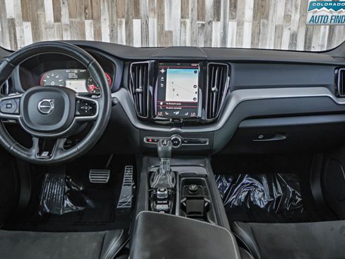 Used 2018 Volvo XC60 T5 R-Design w/ Convenience Package AWD/4WD image 16