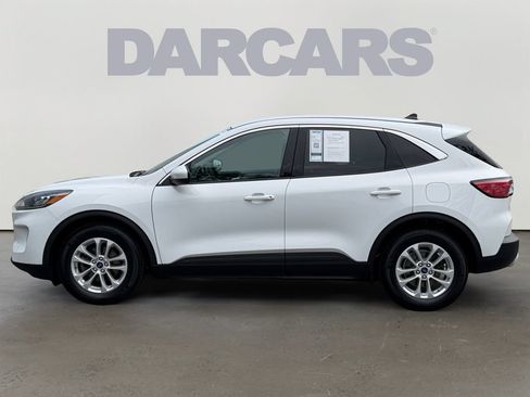 Used 2020 Ford Escape SE FWD image 3