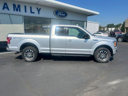 Used 2018 Ford F150 XLT w/ Equipment Group 302A Luxury AWD/4WD image 3