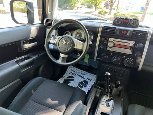 Used 2010 Toyota FJ Cruiser 4WD w/ Upgrade Pkg 2 image 21