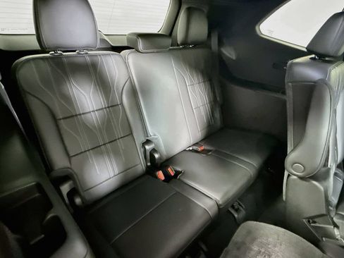 Used 2026 Buick Enclave Avenir AWD/4WD image 28