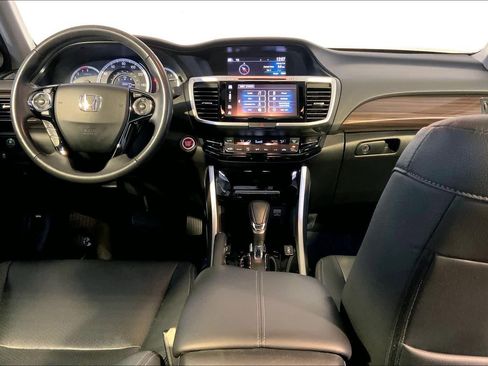 Used 2017 Honda Accord EX-L image 14