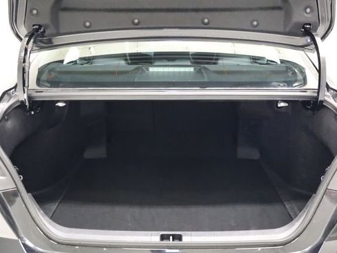 Used 2025 Toyota Camry SE FWD image 31
