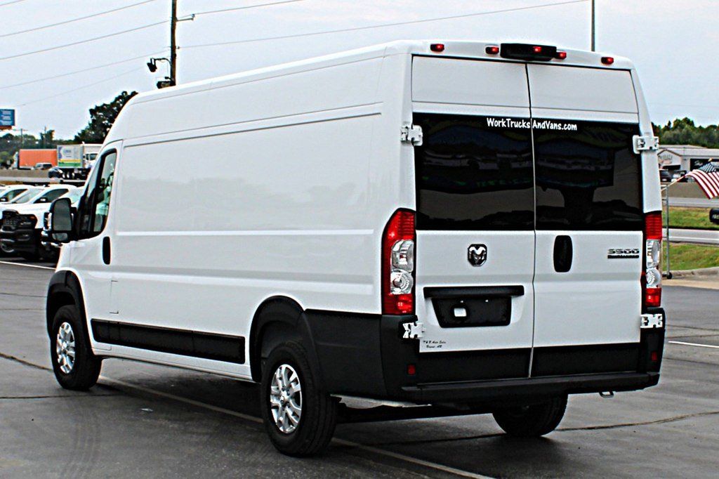 Used 2024 RAM ProMaster 3500 w/ Quick Order Package 22G SLT FWD image 4