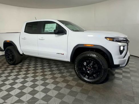 New 2026 GMC Canyon AT4 w/ AT4 Premium Package AWD/4WD image 2